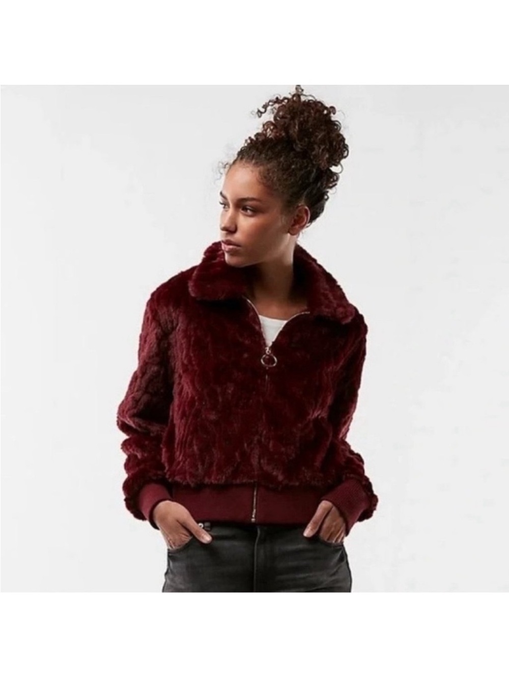 Express Faux Fur Bomber Jacket Sz M Burgundy Cropped Full Zip Pockets